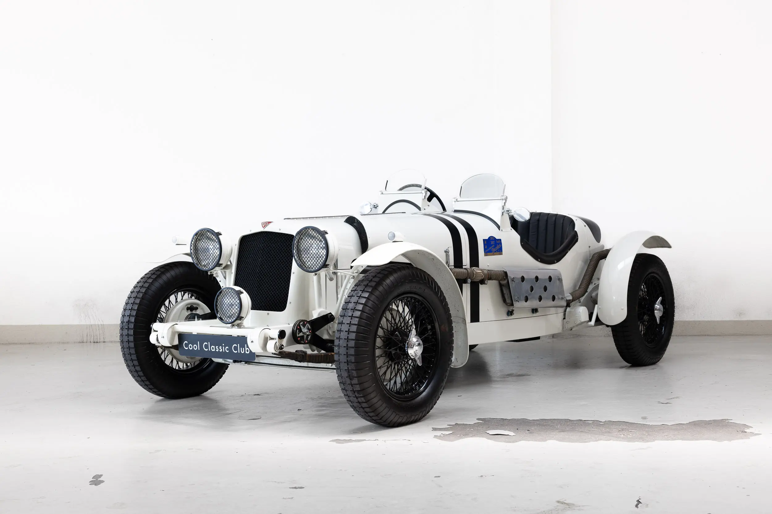 ALVIS アルヴィスウッド ステアリング　35Φ made in italy ALVIS アルヴィスウッド ステアリング 35Φ made in italy - メルカリ